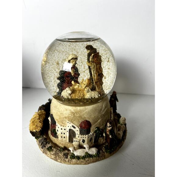 VTG Herco Silent Night Musical Globe Made in China - Picture 1 of 15